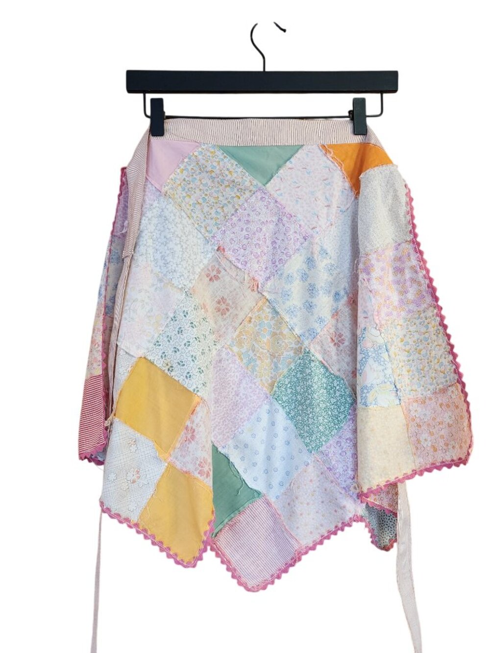 Vintage Handmade Half Apron Quilted Triangle apron AS IS - Picture 2 of 4